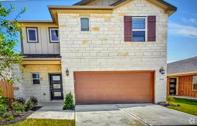 Building Photo - 18516 Amber Pine Ct