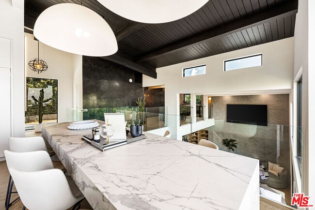 Building Photo - 7317 Caverna Dr