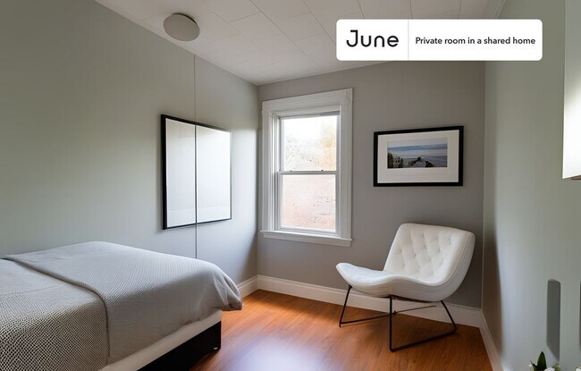 Primary Photo - Room in Shared 4 bed/1 bath home