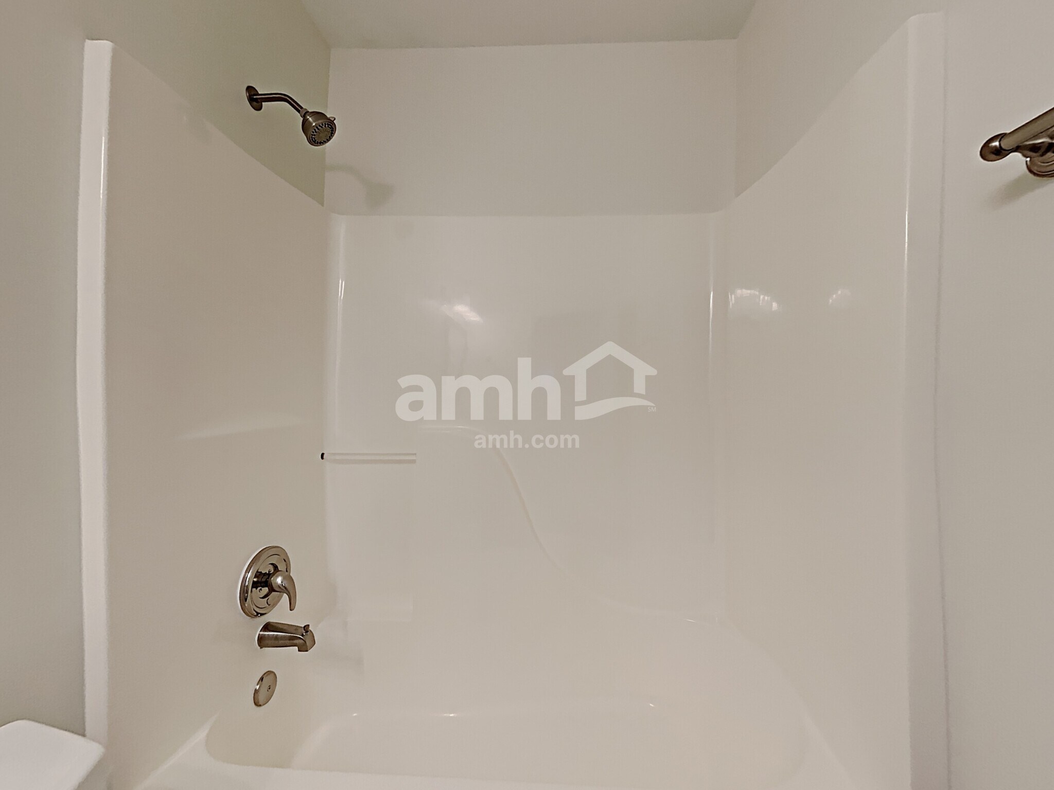 Building Photo - 3394 English Oaks Dr NW