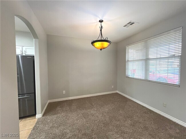 Building Photo - 6615 Brick House Ave