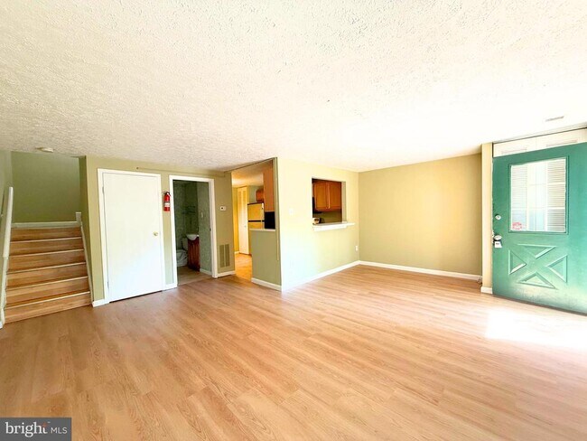 Building Photo - 13331 Demetrias Way