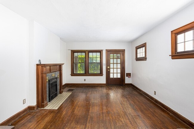 Building Photo - 174 W Weber Rd