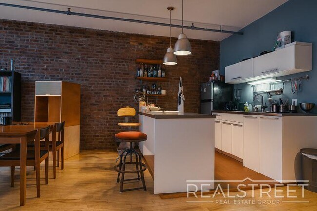 Floorplan - 337 Kent Avenue