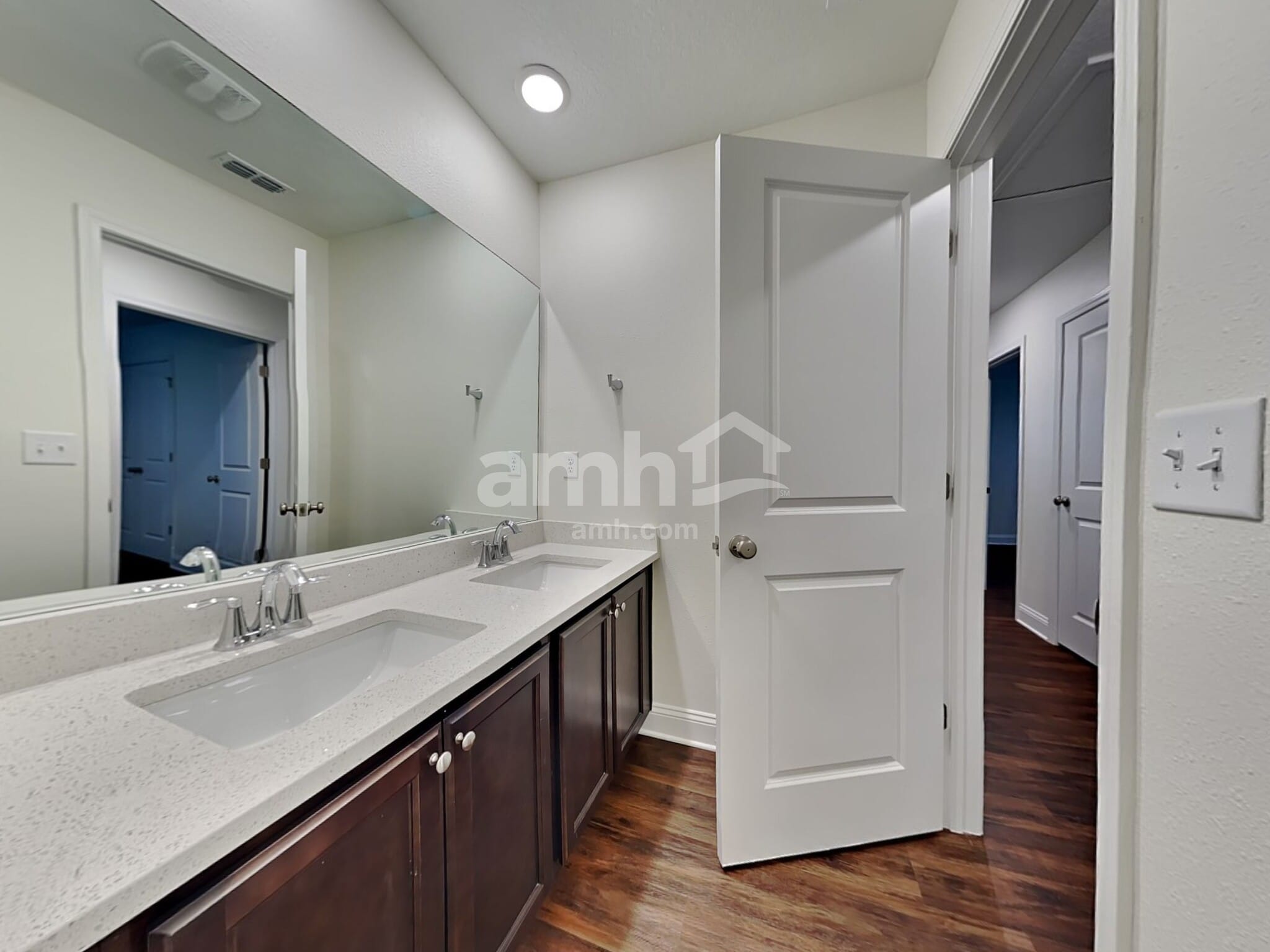 Building Photo - 383 Onate Cir