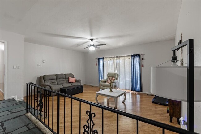 Building Photo - 2002 S 17th St