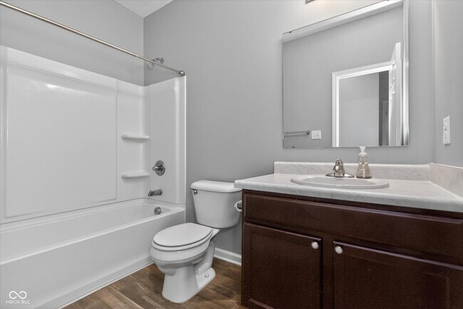 Building Photo - 6607 Laurelwood Dr