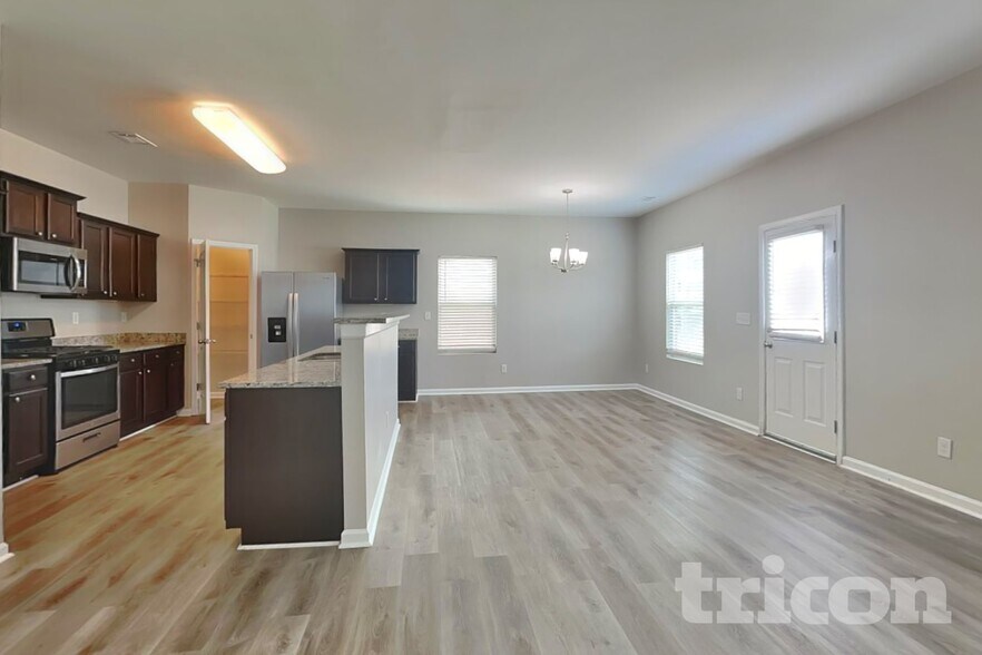Building Photo - 324 Merigold Way