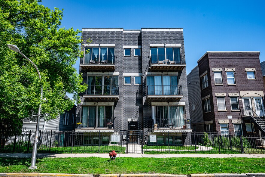 Building Photo - 3514 W Wabansia Ave