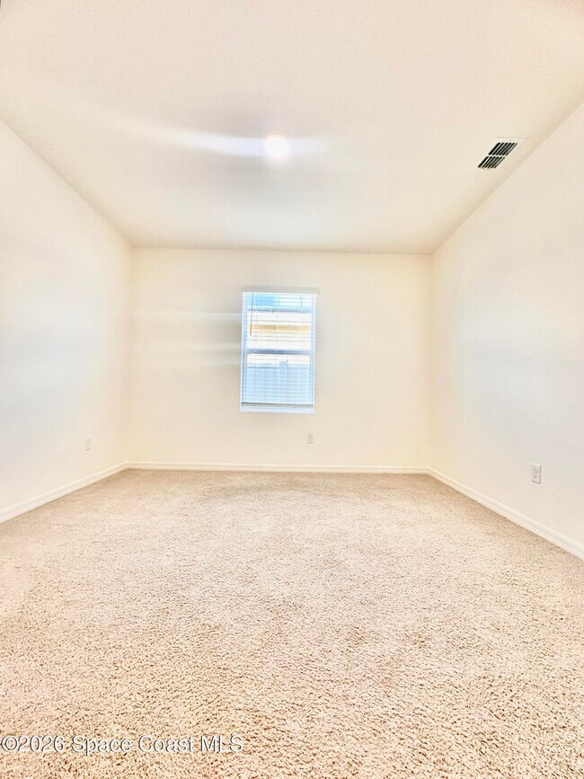 Building Photo - 919 Trinity St