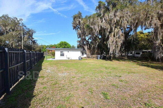 Building Photo - 3032 Spirit Lake Dr