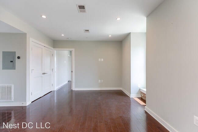 Building Photo - 1740 New Jersey Ave NW