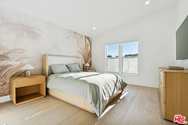 Building Photo - 265 Westlake Blvd