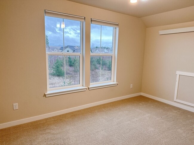 Building Photo - Lease Takeover on a 3bdrm/2.5 bath cottage...