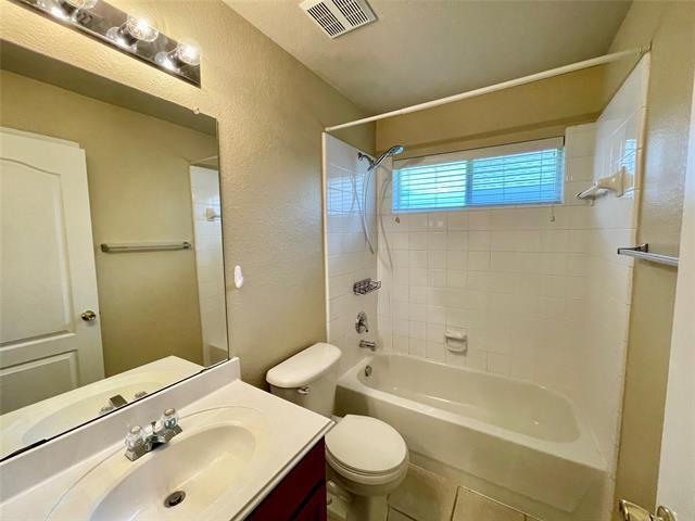 Building Photo - 1535 Silver Spur Dr