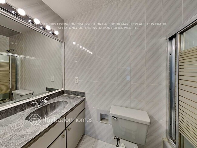 Building Photo - 147 Heron Pkwy