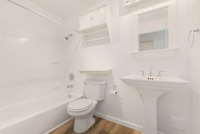 Building Photo - 14200 171st Ave NE