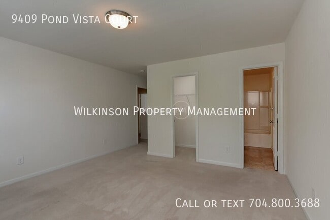 Building Photo - 9409 Pond Vista Court