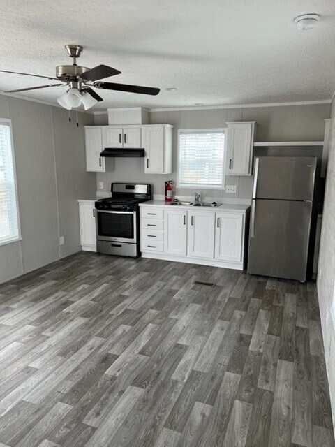 Lot 3 Kitchen/Living Area - Garfield Oaks