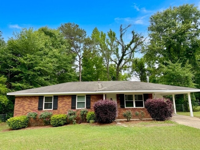 Building Photo - 106 Hickory Dr