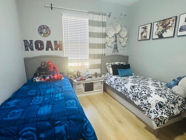 Building Photo - 113 Churchill