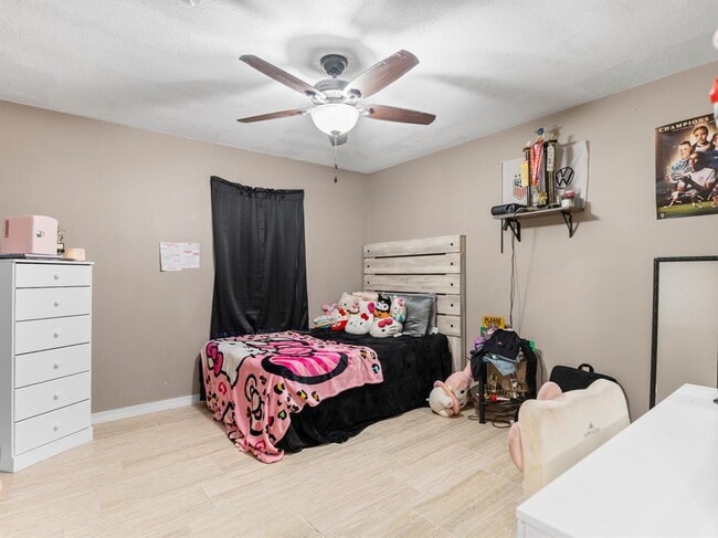Building Photo - 2208 Gontier Dr