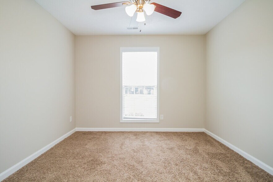 Building Photo - 3752 Precious Ave