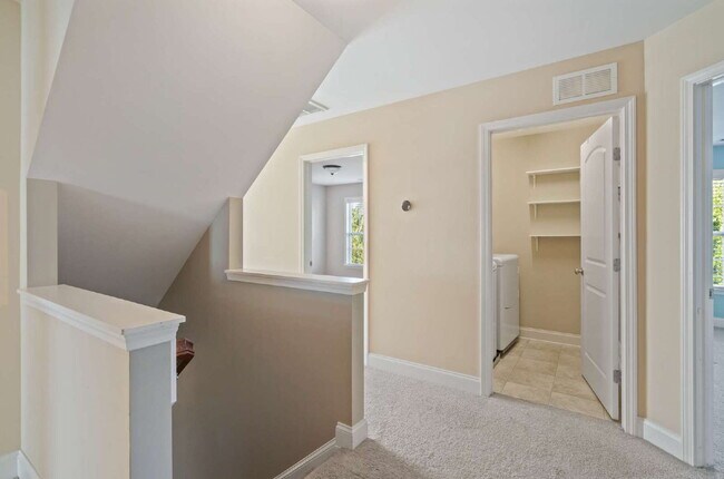 Building Photo - Charming 4-Bed Home in Durham with Fenced-...