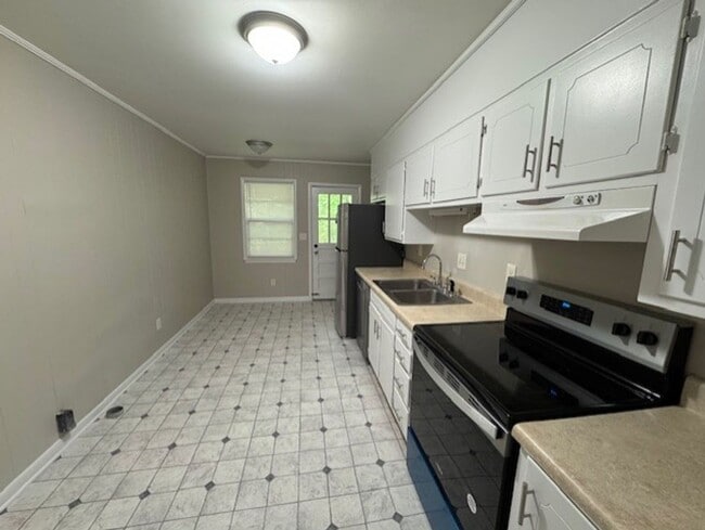 Building Photo - $0 SECURITY DEPOSIT, $50 Visa Gift Card & ...