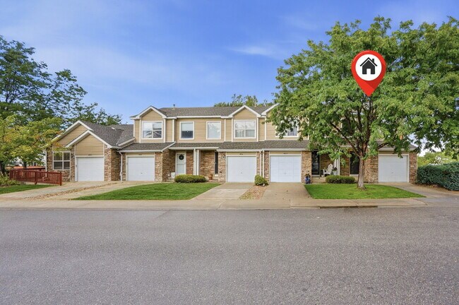 Building Photo - $2,045.95 - 3-Bed, 3-Bath Townhome with Modern Upgrades and Private Yard!