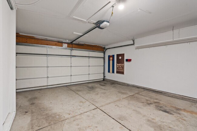 Building Photo - 4 Bedroom Home in SW Loveland