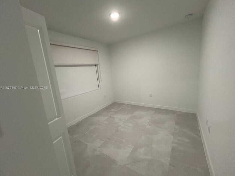 Building Photo - 14560 SW 261st Ter