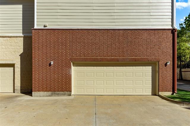 Building Photo - 1207 Beaconsfield Lane