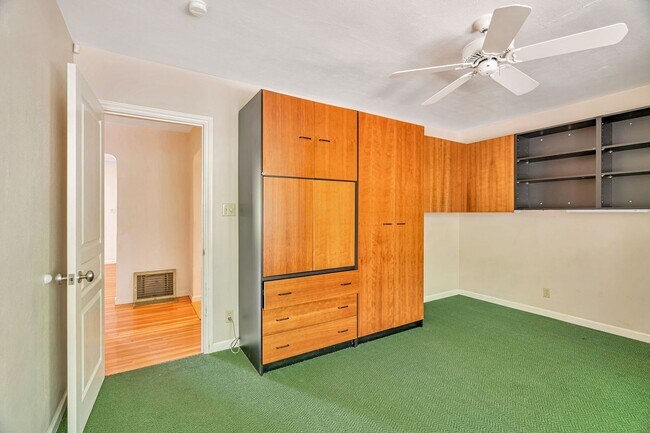 Building Photo - 3BD/2BA Home | Central A/C | 2-Car Garage | Top Schools