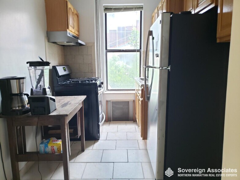 Building Photo - 86 Haven Ave