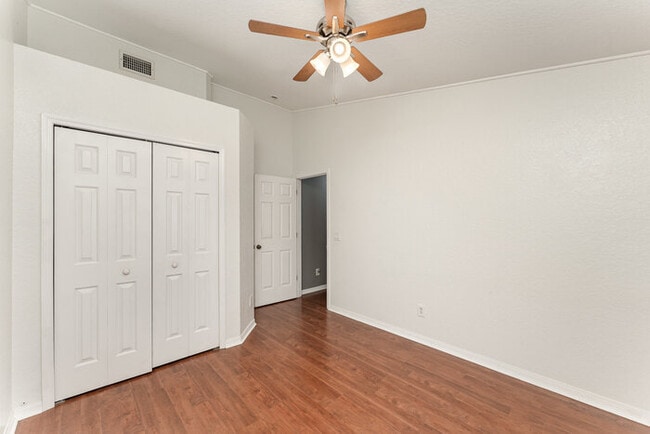Building Photo - Home For Rent in Rivercrest!