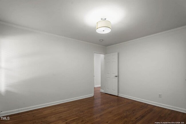 Building Photo - 334 Westview Dr