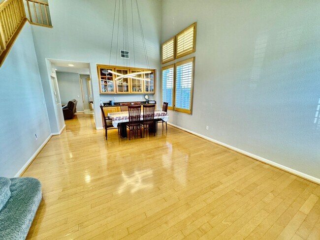 Building Photo - 12 Amberwood Cir
