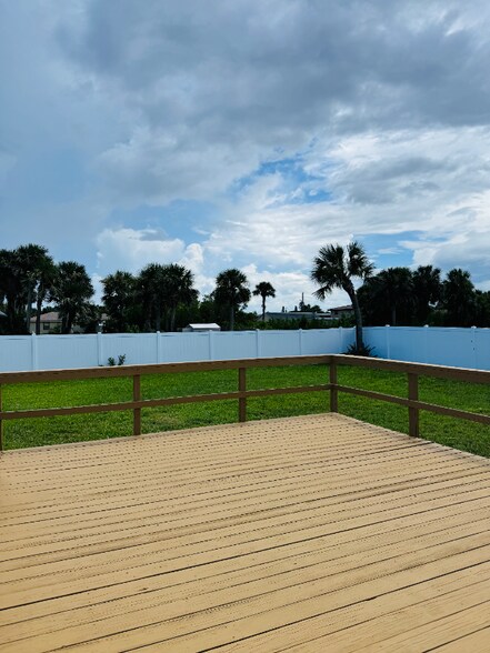Building Photo - 202 Bosarvey Dr