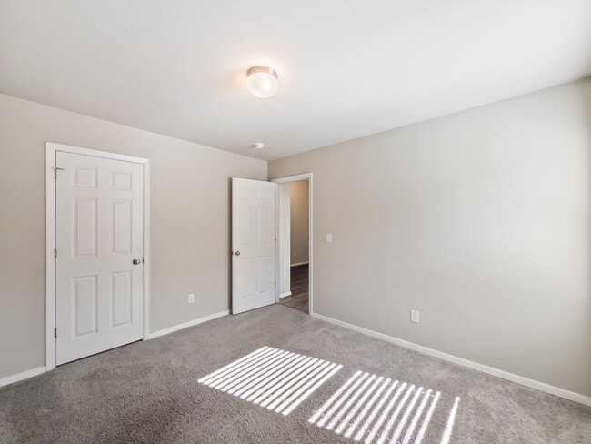 Building Photo - New 4-Bedroom Home for Rent with Granite C...