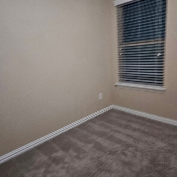 Bedroom 3 - 905 Avian Dr