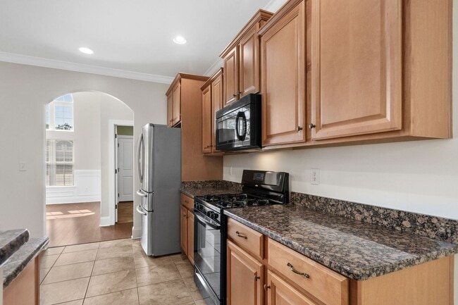 Building Photo - Spacious 4BR/3BA Home in Myrtle Beach – 2,550 Sq Ft & Screened Porch