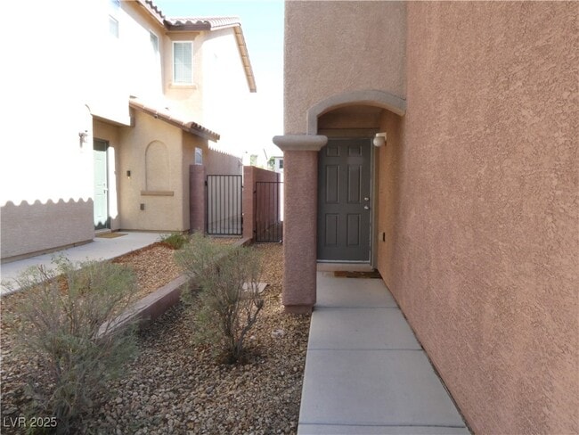 Building Photo - 9252 Valley Ranch Ave