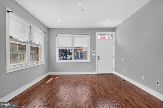 Building Photo - 1259 S 19th St