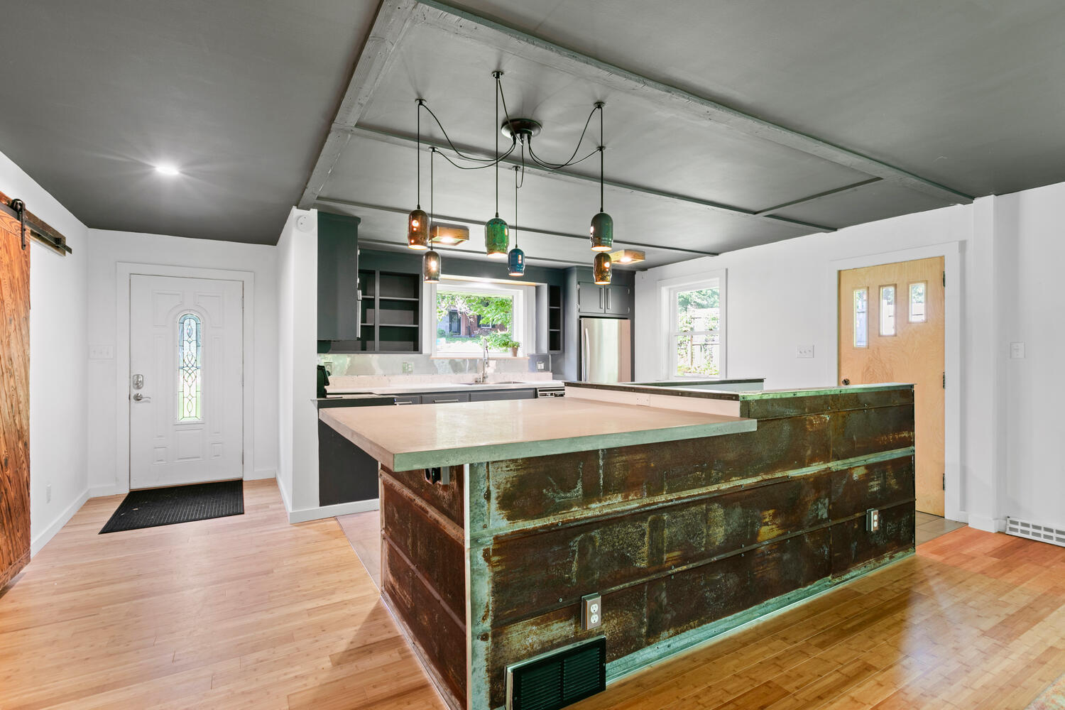 Building Photo - 68 Wilshire Dr