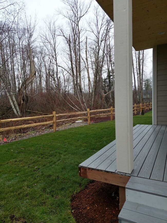 Building Photo - Beautiful Three Bedroom In Ferndale