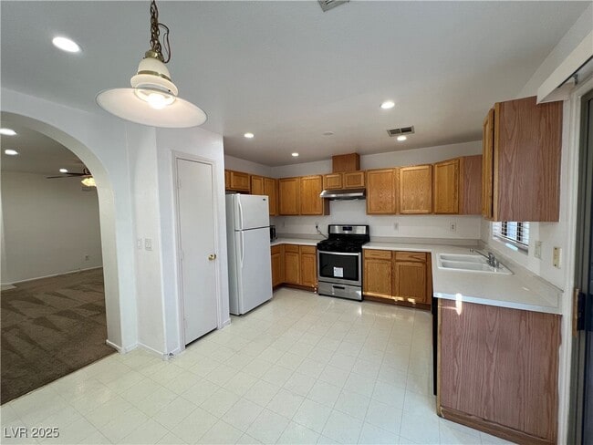 Building Photo - 9581 Bighorn Ranch Ave