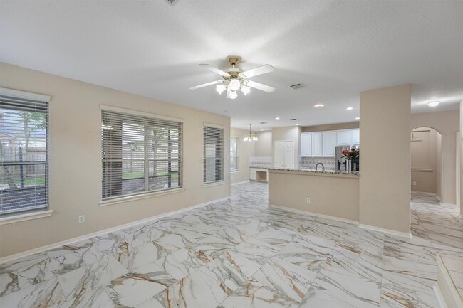 Building Photo - 91 S Downy Willow Cir