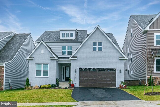 Primary Photo - 941 Warlander Dr SW
