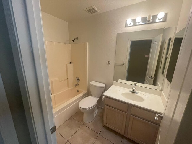 Building Photo - 5665 W Galveston St